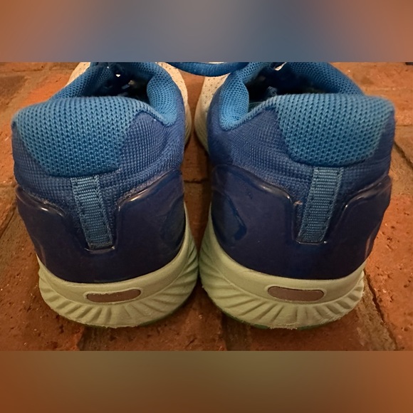 Under Armour Girls Charged Bandit 4 Athletic Running Gym Shoes Sneakers Ombre 6Y - Picture 15 of 16